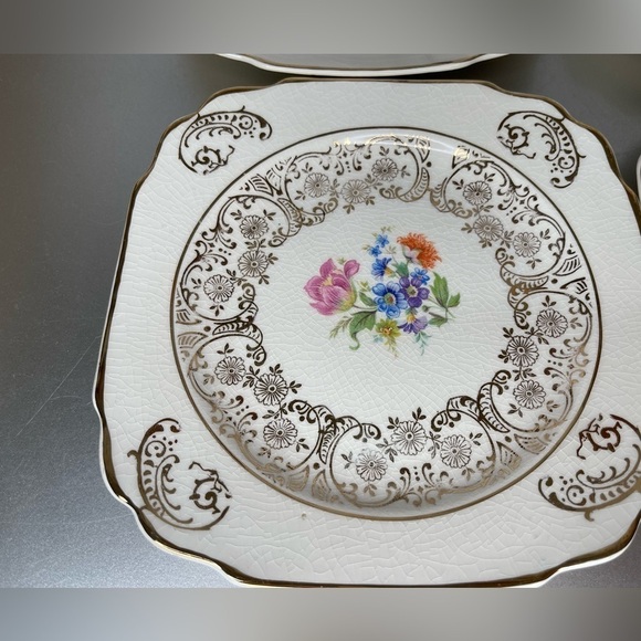 Vintage Set of 4 Harker Pottery Co. 22kt. Gold Flower Plate - Picture 2 of 7